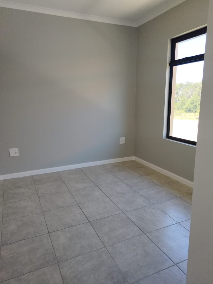 2 Bedroom Property for Sale in Kidds Beach Eastern Cape
